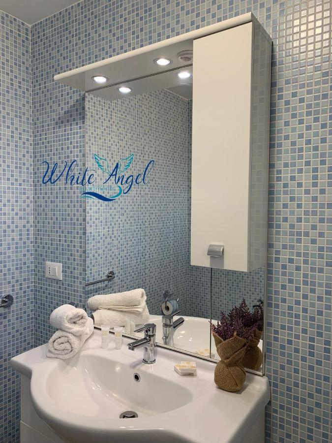 Monolocali White Angel Apartments 포르토 세자레오 외부 사진
