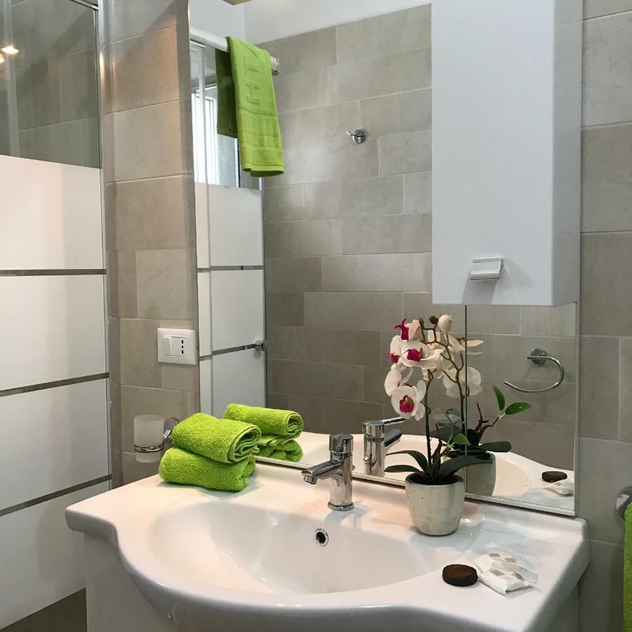 Monolocali White Angel Apartments 포르토 세자레오 외부 사진