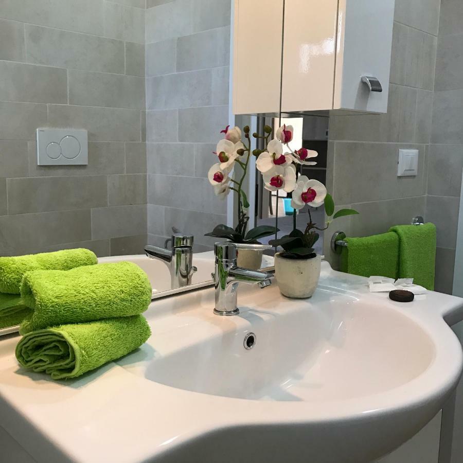 Monolocali White Angel Apartments 포르토 세자레오 외부 사진